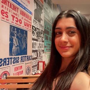 Meet your Posher, Desirae